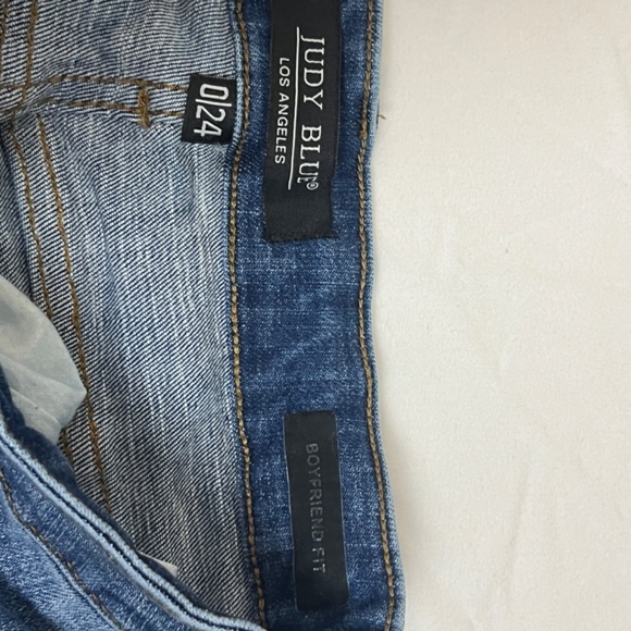 Judy Blue Women Boyfriend Fit Jeans Distressed Sz 0/24 Light Wash Blue - Picture 9 of 12